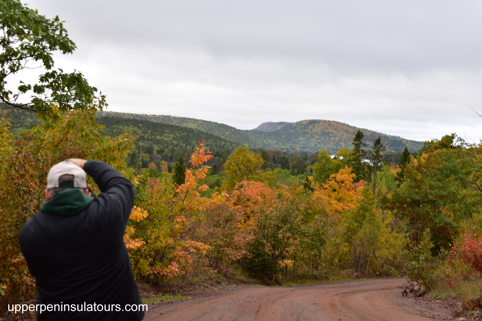 Little Yooper Tour, sightseeing in Upper Peninsula of Michigan - Michigan Waterfall and hiking tours, UpperPeninsulaTours.com