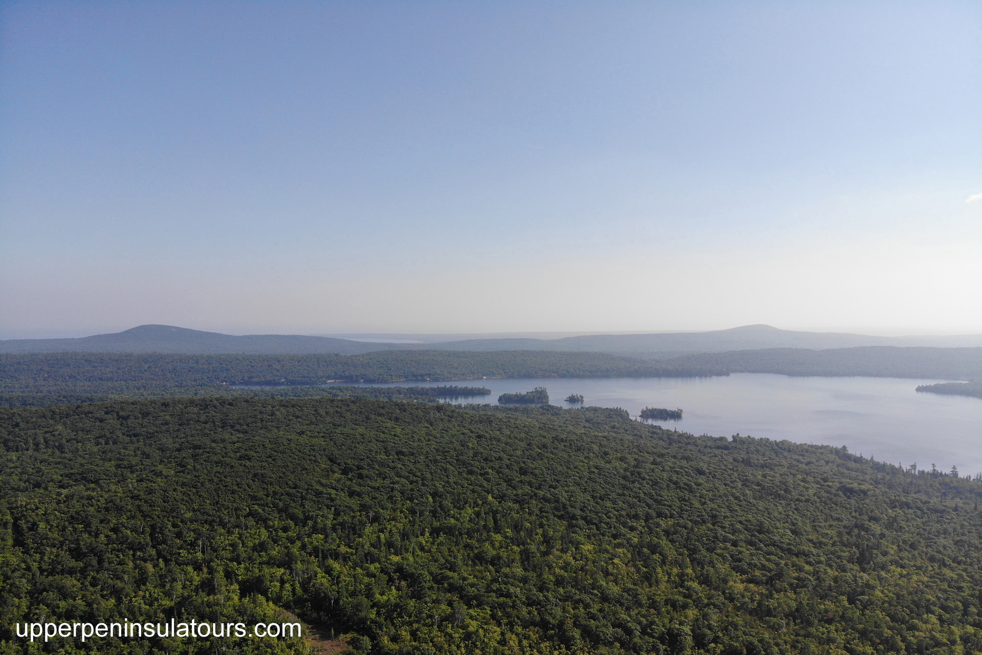 Little Yooper Tour, sightseeing in Upper Peninsula of Michigan - Michigan Waterfall and hiking tours, UpperPeninsulaTours.com